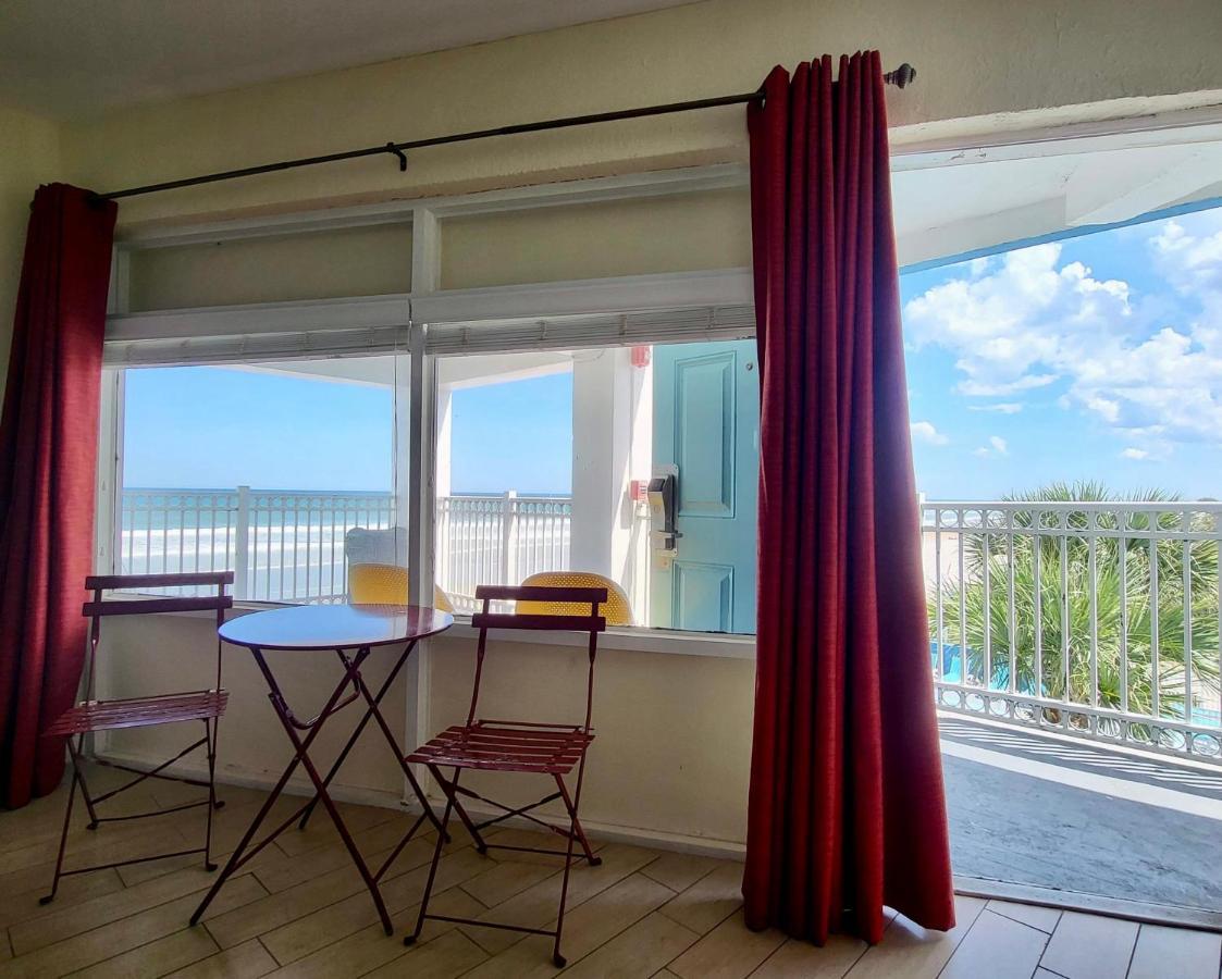 Chateau Mar Beach Resort Ormond Beach Exterior photo