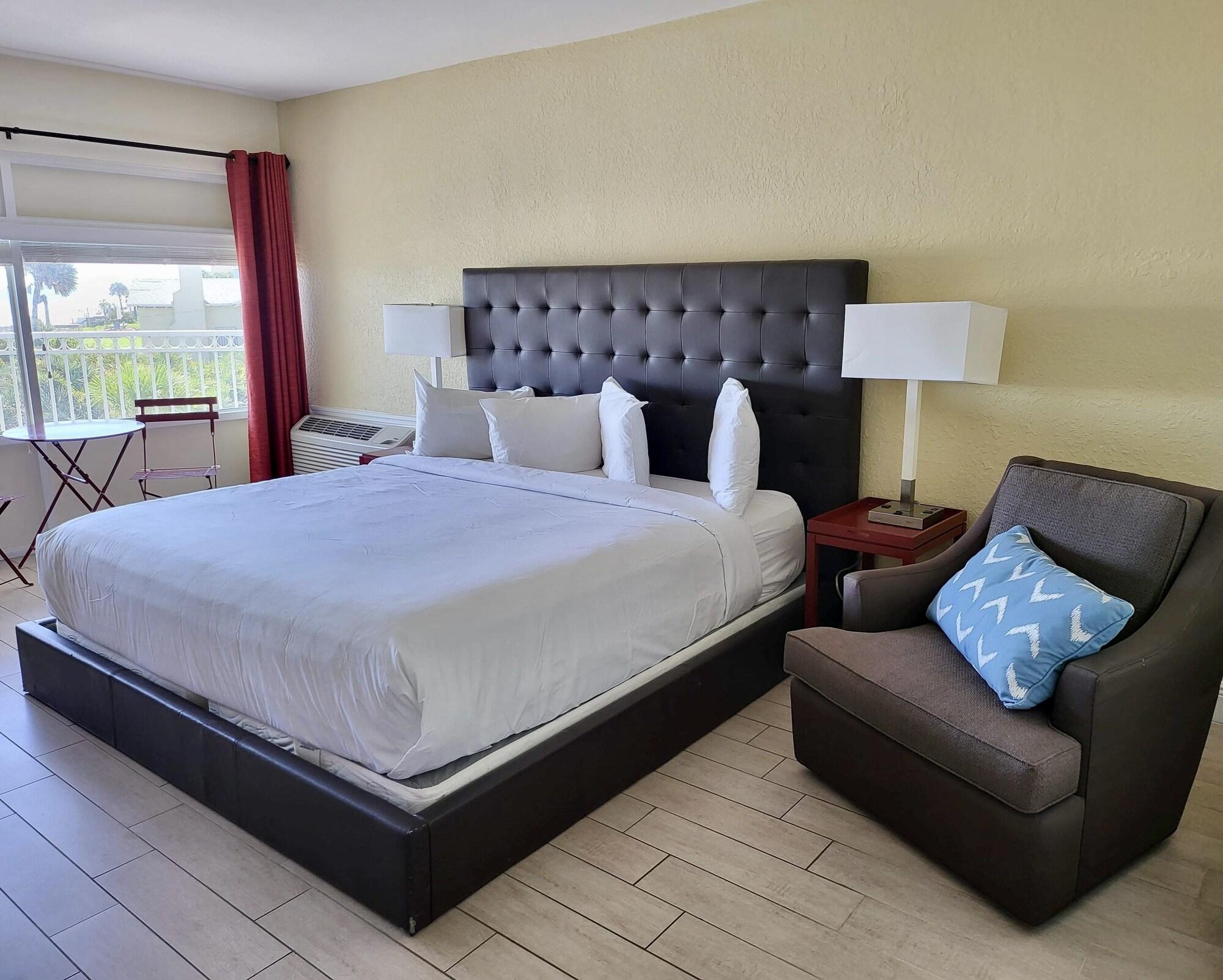 Chateau Mar Beach Resort Ormond Beach Exterior photo